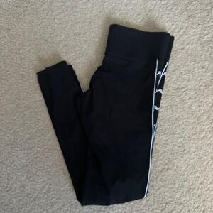 Victoria’s Secret PINK Black Leggings size Small